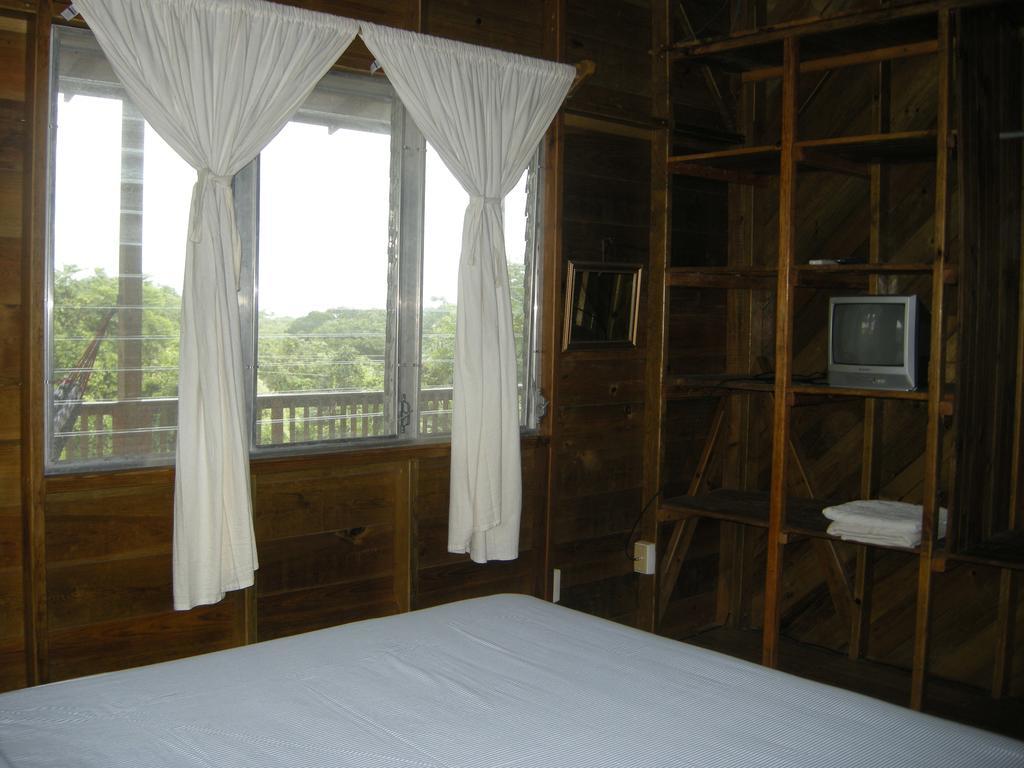 Apartments Chez Milady Ютила Номер фото